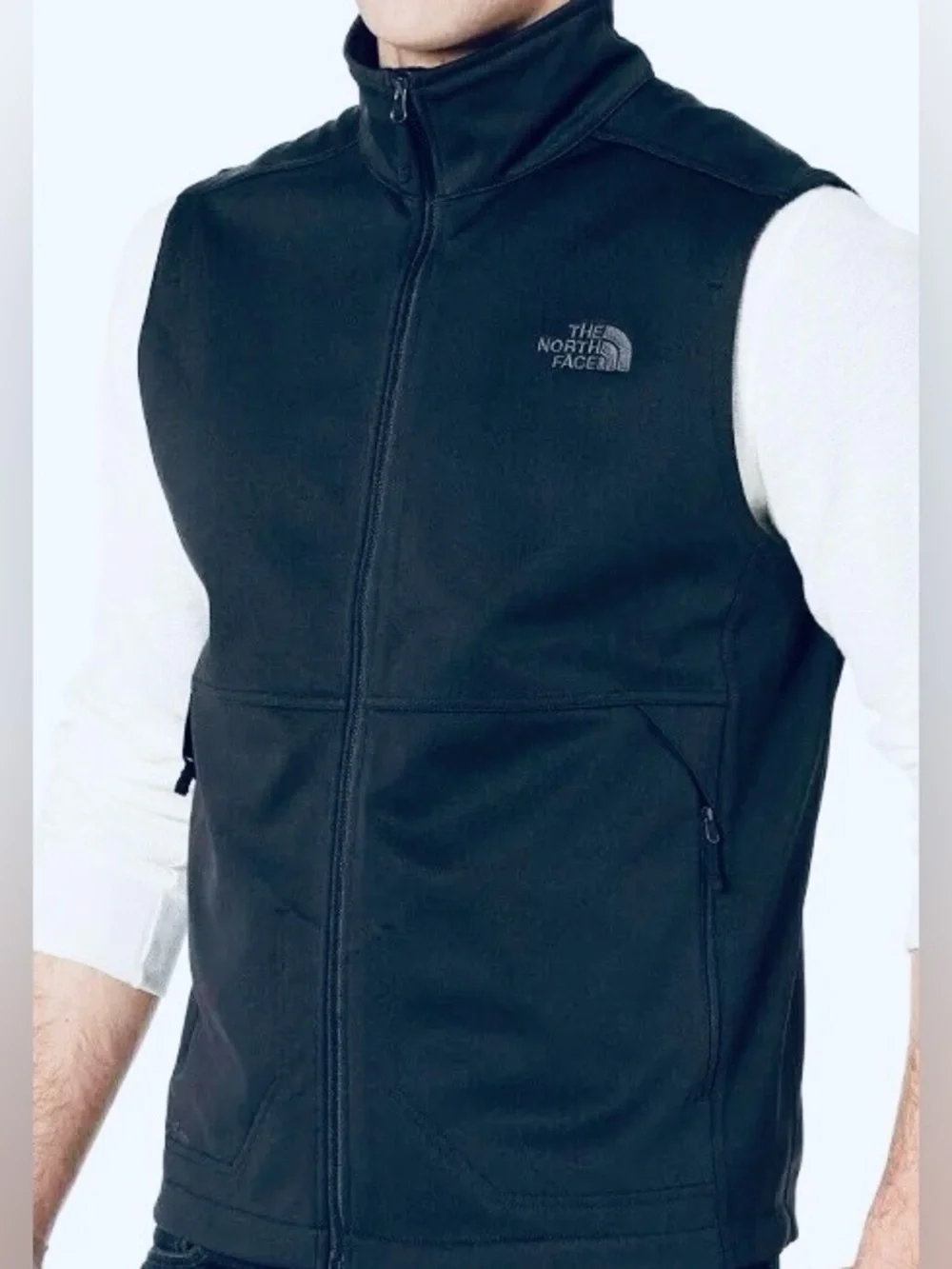 North Face Men’s Windwall Vest EUC